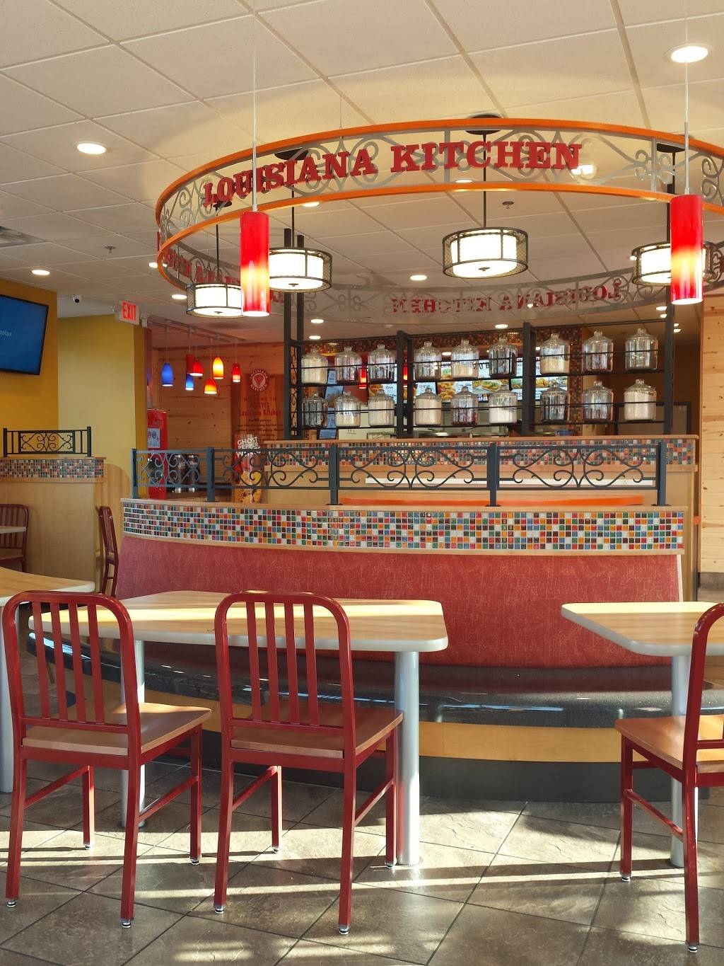 Popeyes Louisiana Kitchen | restaurant | 1925 Sebastopol Rd, Santa Rosa, CA 95407, USA | 7073084862 OR +1 707-308-4862