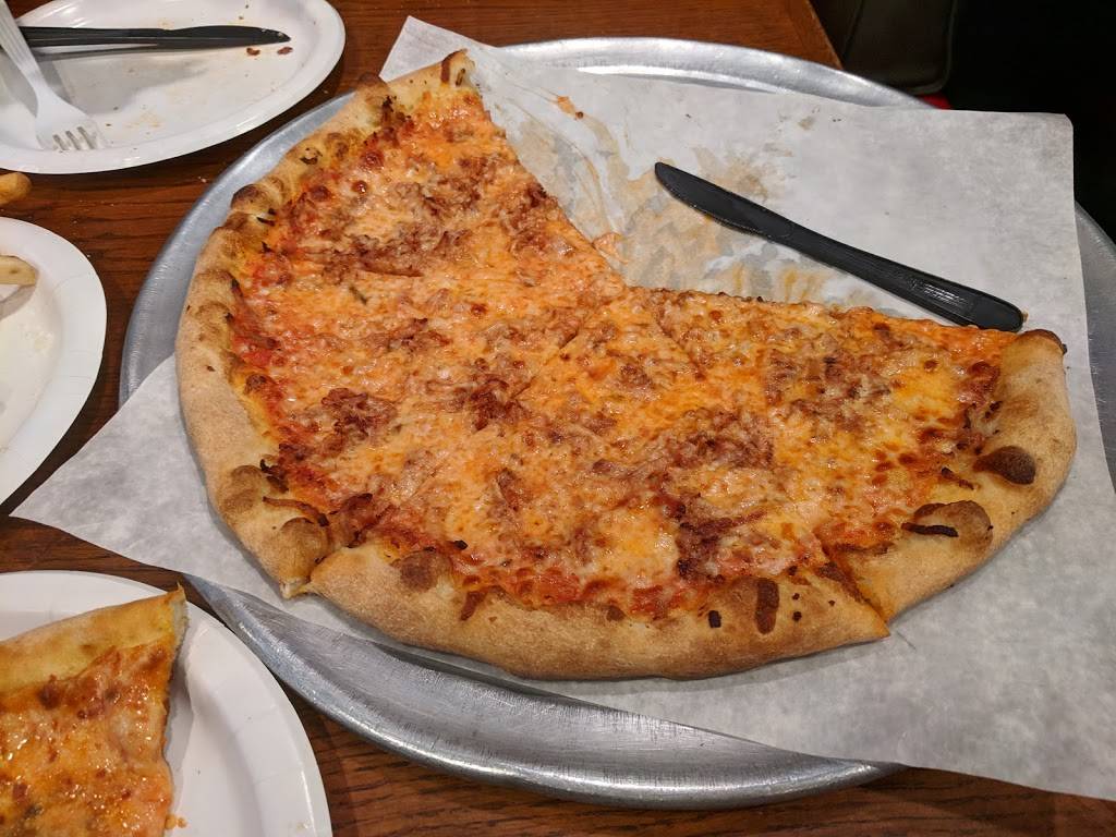 Luigis Pizza Fresca | restaurant | 2401 Fairmount Ave, Philadelphia, PA 19130, USA | 2157698888 OR +1 215-769-8888