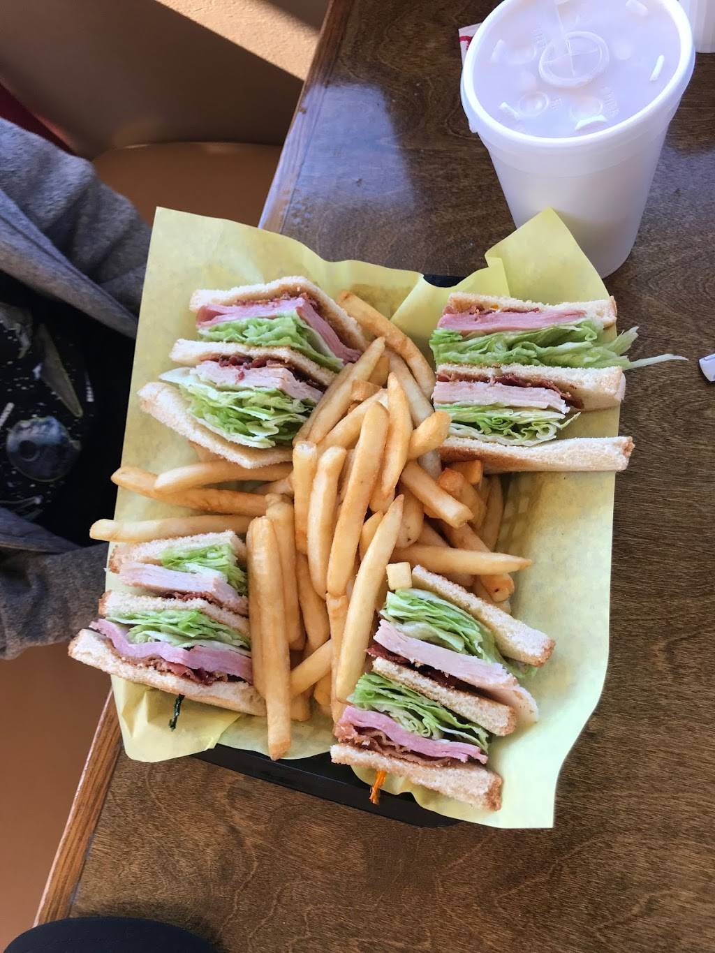 Krazy Greek Burgers | restaurant | 10501 Hole Ave, Riverside, CA 92505, USA | 9516872040 OR +1 951-687-2040