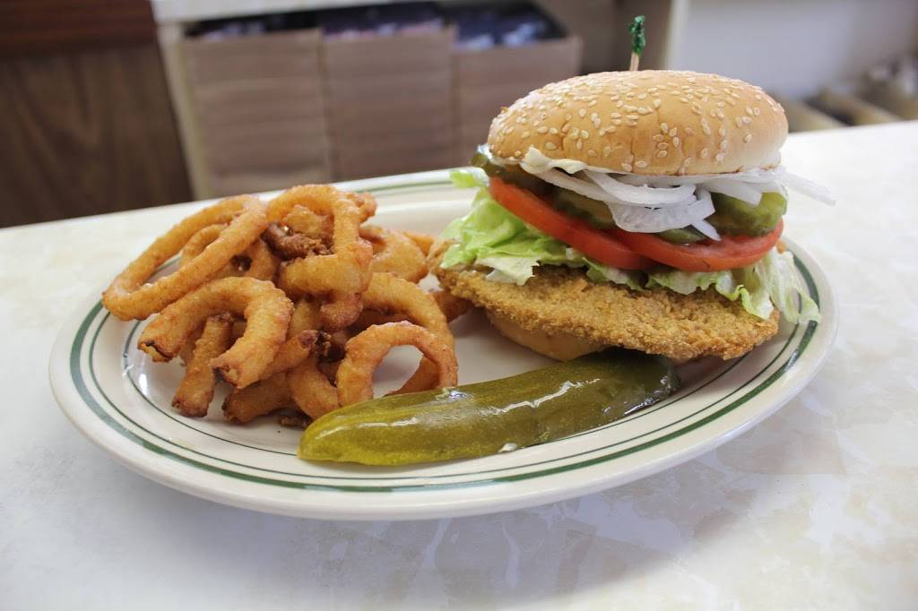 Triple XXX Family Restaurant | restaurant | 2 N Salisbury St, West Lafayette, IN 47906, USA | 7657435373 OR +1 765-743-5373