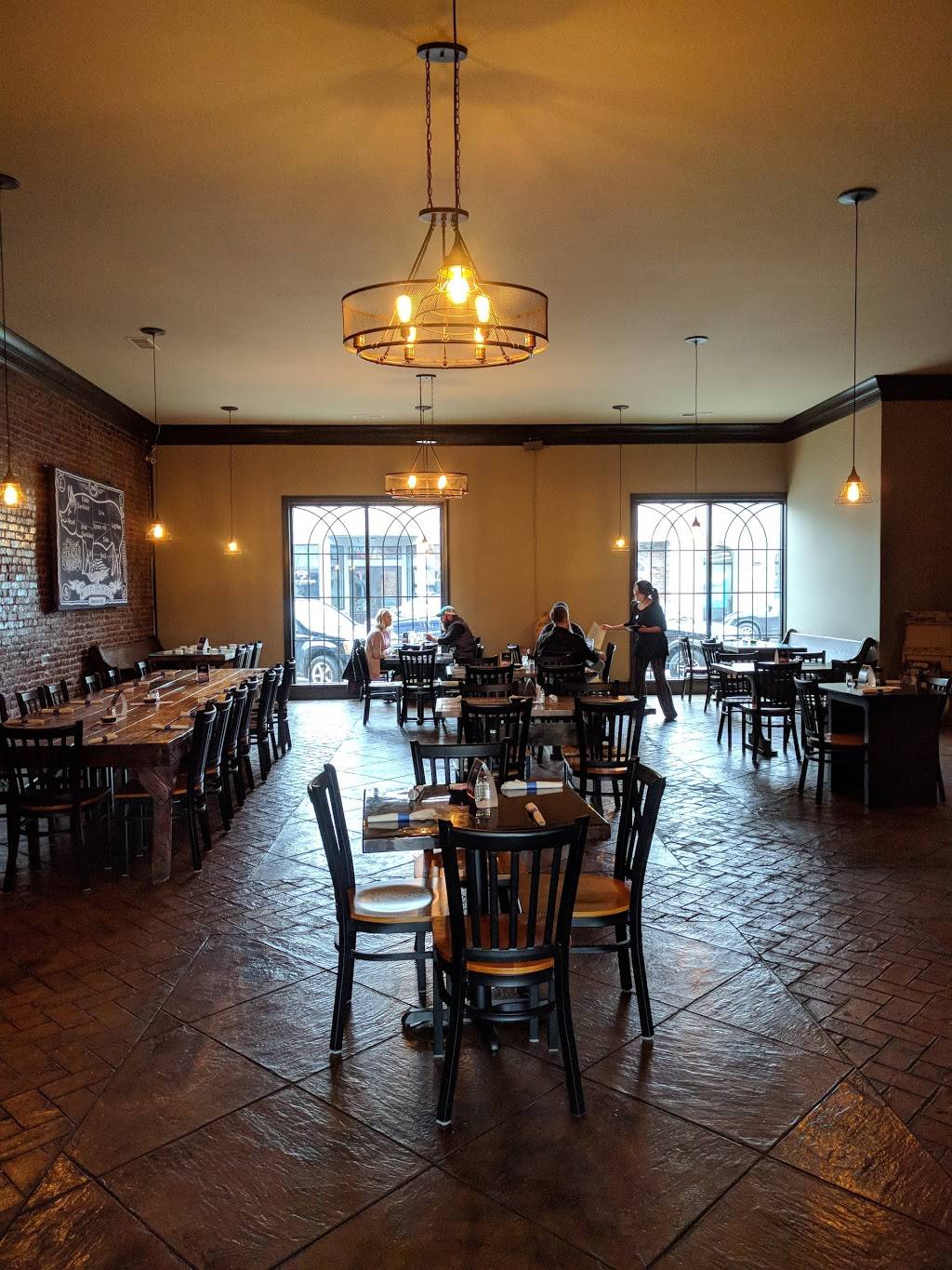 The Blue Pig | restaurant | 35 W Broad St, Cookeville, TN 38501, USA | 9318549970 OR +1 931-854-9970