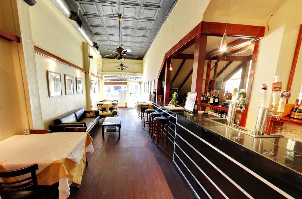 La Frite Belgian Bistro | restaurant | 728 S Alamo St, San Antonio, TX 78205, USA | 2102247555 OR +1 210-224-7555