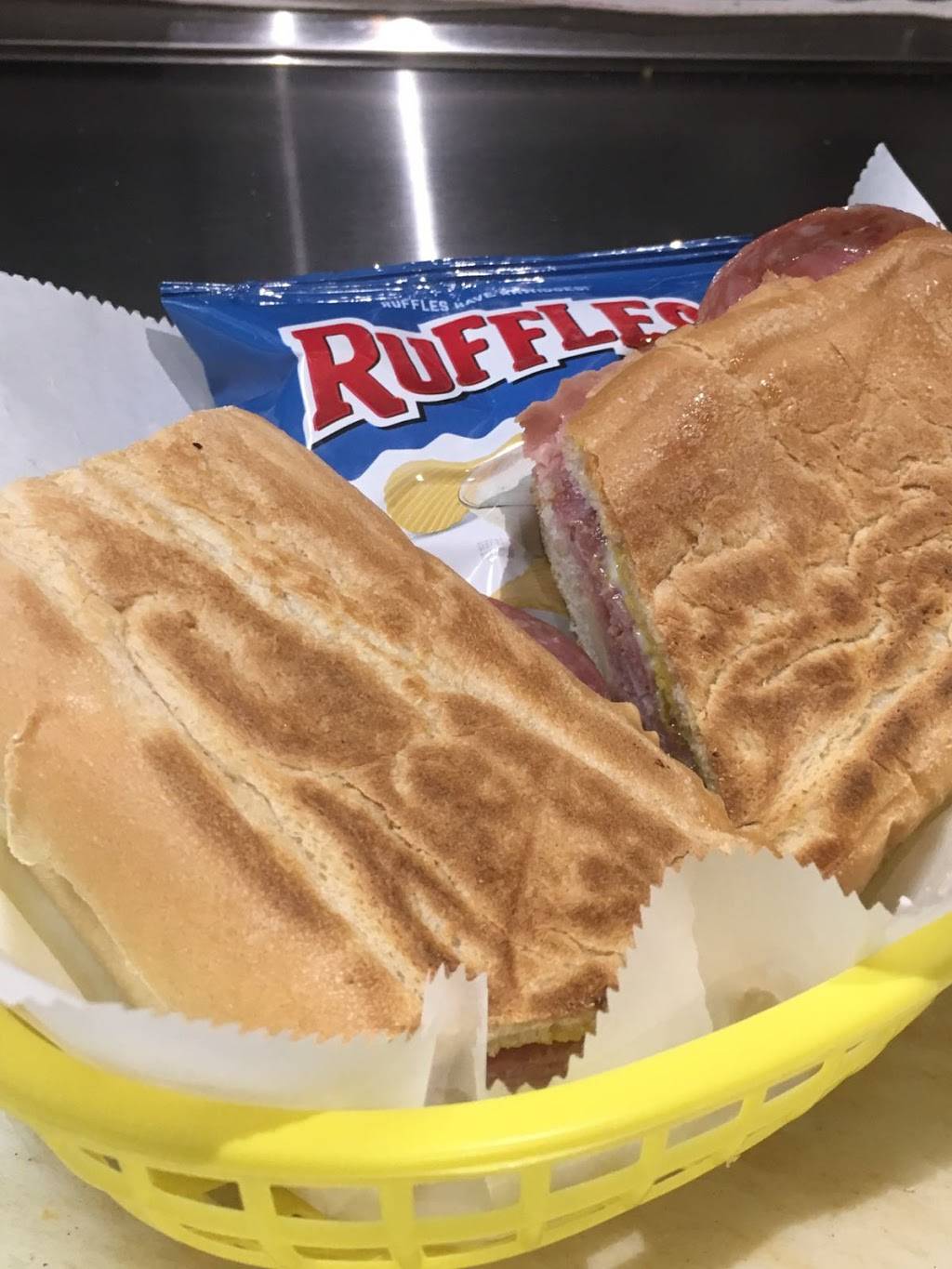 Dunedin Bagels & Deli | bakery | 716 Main St, Dunedin, FL 34698, USA | 7277341829 OR +1 727-734-1829