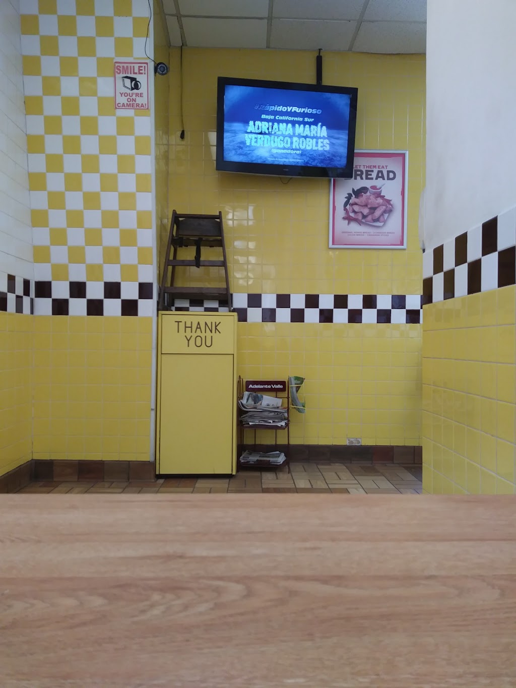 Hungry Howies Pizza | restaurant | 1100 Meadows Rd, Calexico, CA 92231, USA | 7603574700 OR +1 760-357-4700