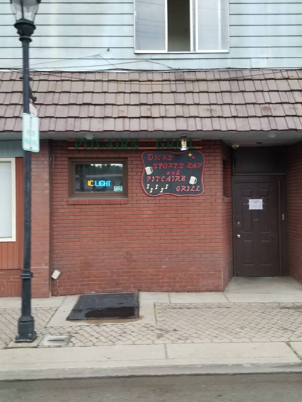 Dicks Sports Bar and Pitcairn Grill | restaurant | 422 Broadway Blvd, Pitcairn, PA 15140, USA | 4123726710 OR +1 412-372-6710