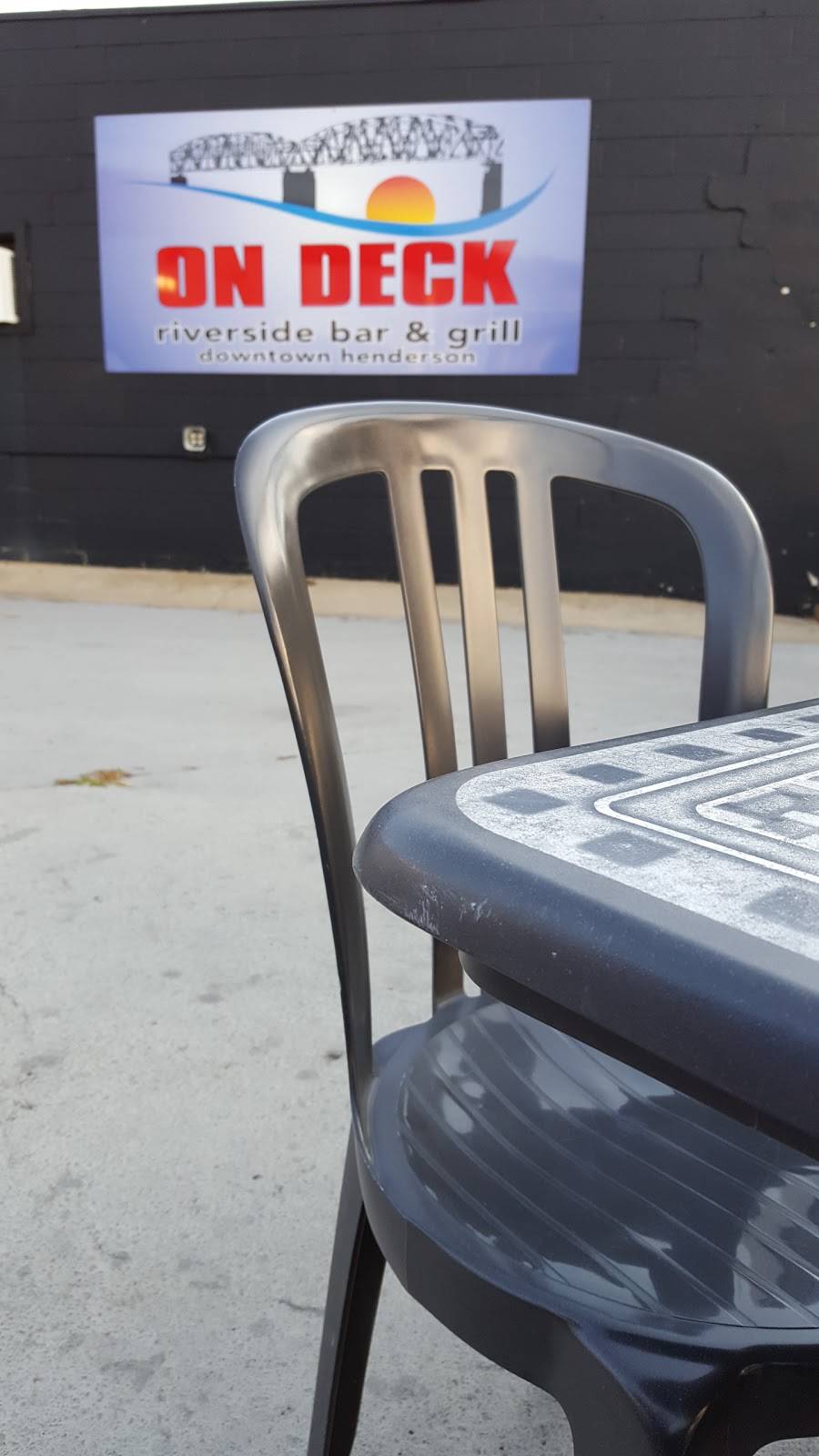 On Deck Bar And Grill | restaurant | 100 2nd St, Henderson, KY 42420, USA | 2708262424 OR +1 270-826-2424