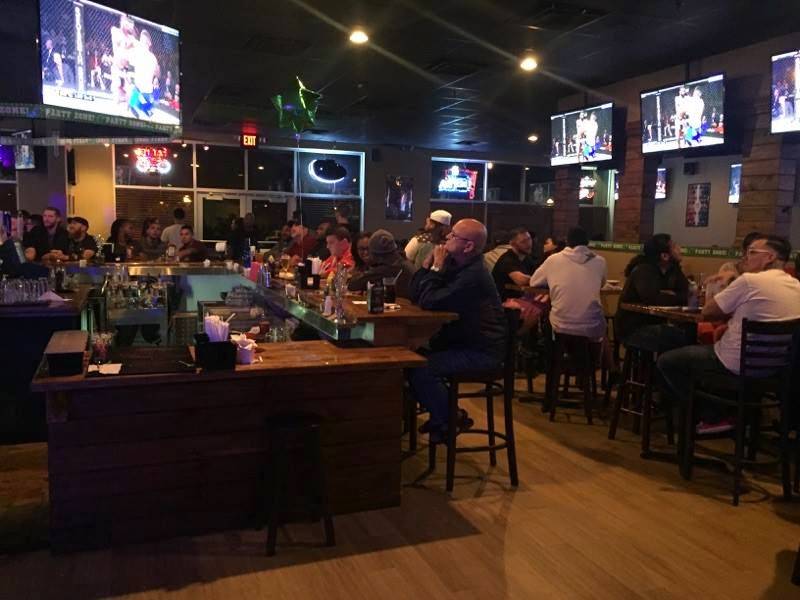 Davenports Ale House | restaurant | 1260 Posner Blvd, Davenport, FL 33837, USA | 8634208000 OR +1 863-420-8000