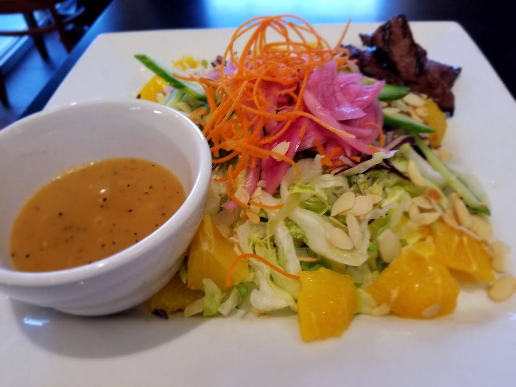 Pho Thi Fusion | restaurant | 129 Riocan Ave, Nepean, ON K2J 5G3, Canada | 6138253325 OR +1 613-825-3325