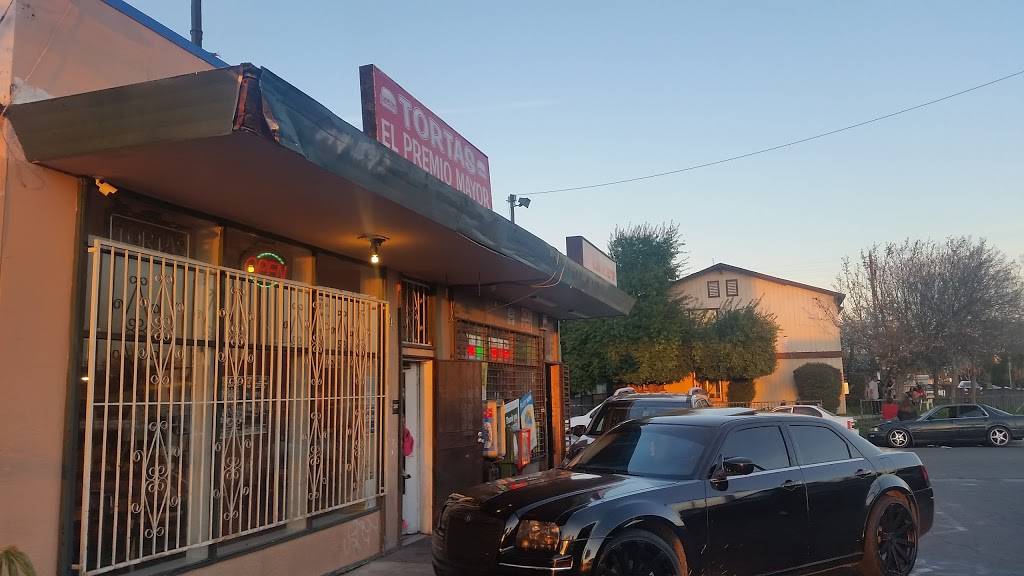 El Premio Mayor | restaurant | 3247 E McKinley Ave, Fresno, CA 93703, USA | 5594989925 OR +1 559-498-9925