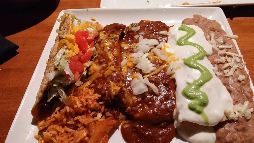 Cantina Laredo | restaurant | 2225 S Stemmons Fwy, Lewisville, TX 75067, USA | 9723158100 OR +1 972-315-8100