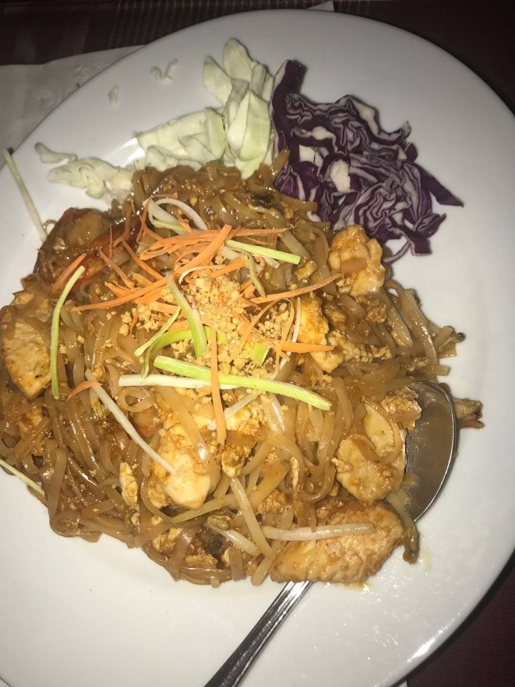 Zen Yai Thai Cuisine | restaurant | 425 State St, Santa Barbara, CA 93101, USA | 8059571102 OR +1 805-957-1102