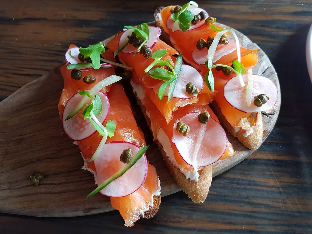 LOCALE King City Restaurant/Bar | restaurant | 12981 Keele St, King City, ON L7B 1G2, Canada | 9058332500 OR +1 905-833-2500