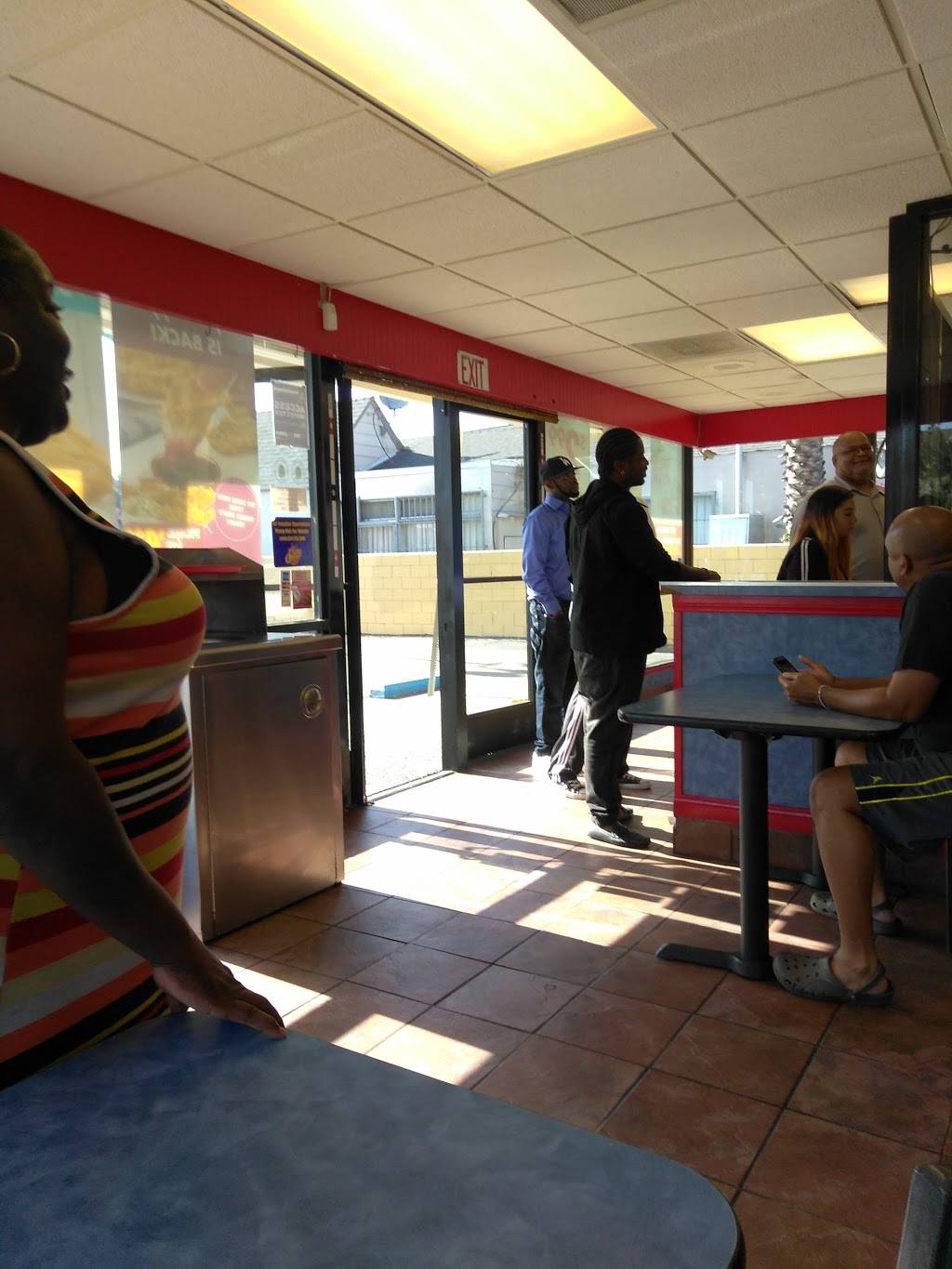 Churchs Chicken | restaurant | 4720 Crenshaw Blvd, Los Angeles, CA 90043, USA | 3232945443 OR +1 323-294-5443