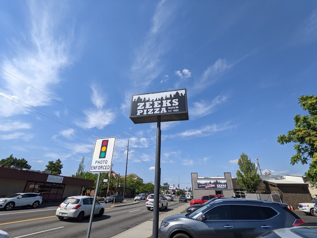Zeeks Pizza | restaurant | 1414 N Hamilton St, Spokane, WA 99202, USA | 5093158207 OR +1 509-315-8207