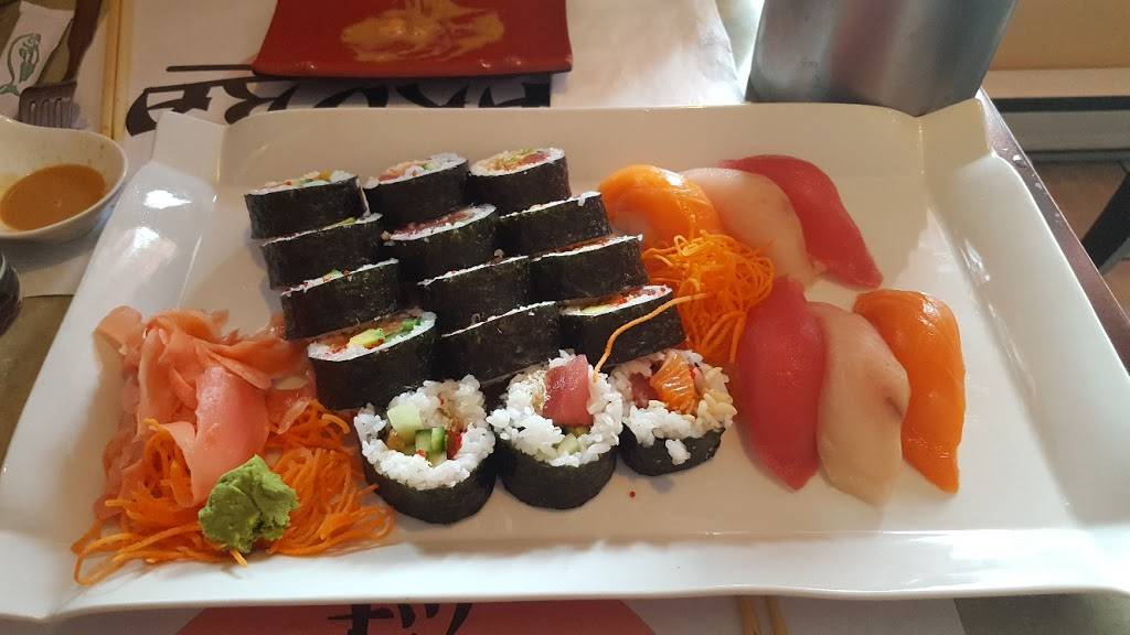Restaurant Sakura Sushi Bar | restaurant | 17 Rue Gill, Granby, QC J2G 5C5, Canada | 4503780805 OR +1 450-378-0805