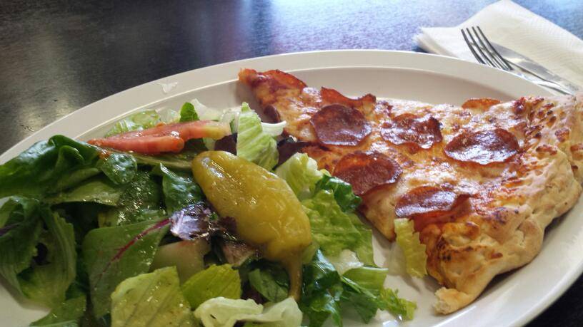 Deli News Pizza | restaurant | 5555 E Stearns St, Long Beach, CA 90815, USA | 5625982123 OR +1 562-598-2123