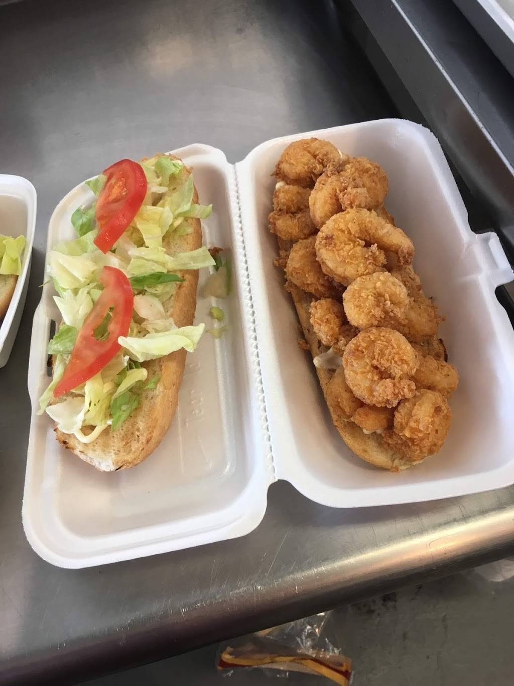 Richards Seafood Too | restaurant | 901 Charity St, Abbeville, LA 70510, USA | 3373852328 OR +1 337-385-2328