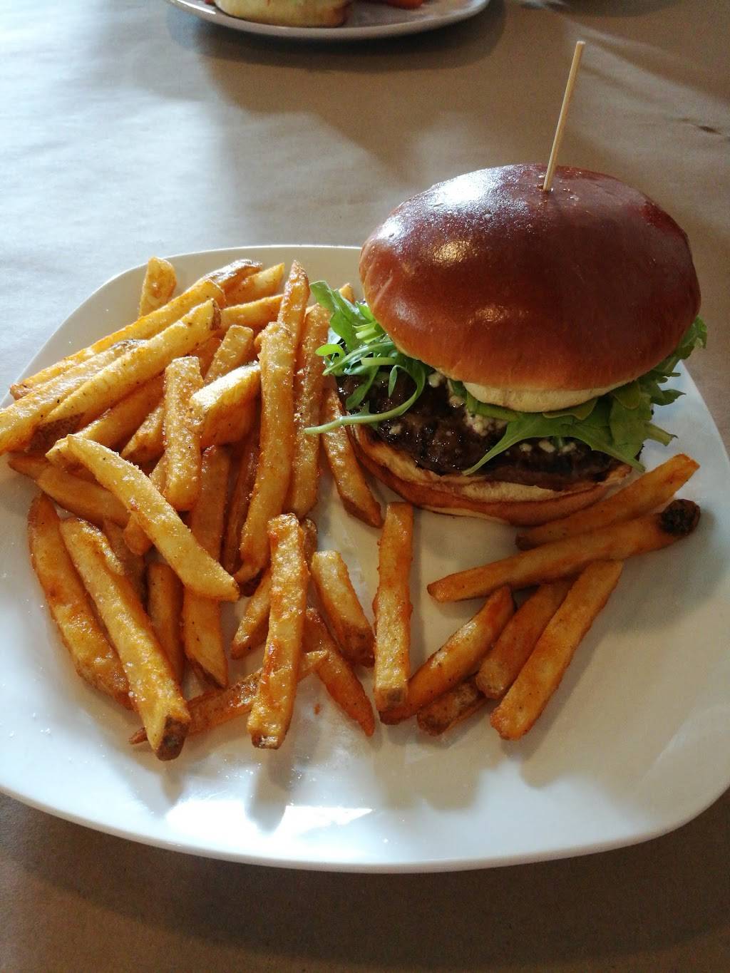 The Wicked Grille | restaurant | 219 N Franklin St, Port Washington, WI 53074, USA | 2622354808 OR +1 262-235-4808