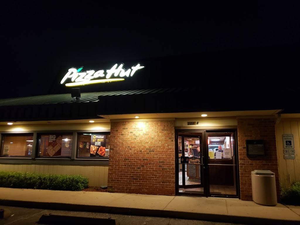 Pizza Hut | restaurant | 11101 SW Hwy, Palos Hills, IL 60465, USA | 7089741960 OR +1 708-974-1960