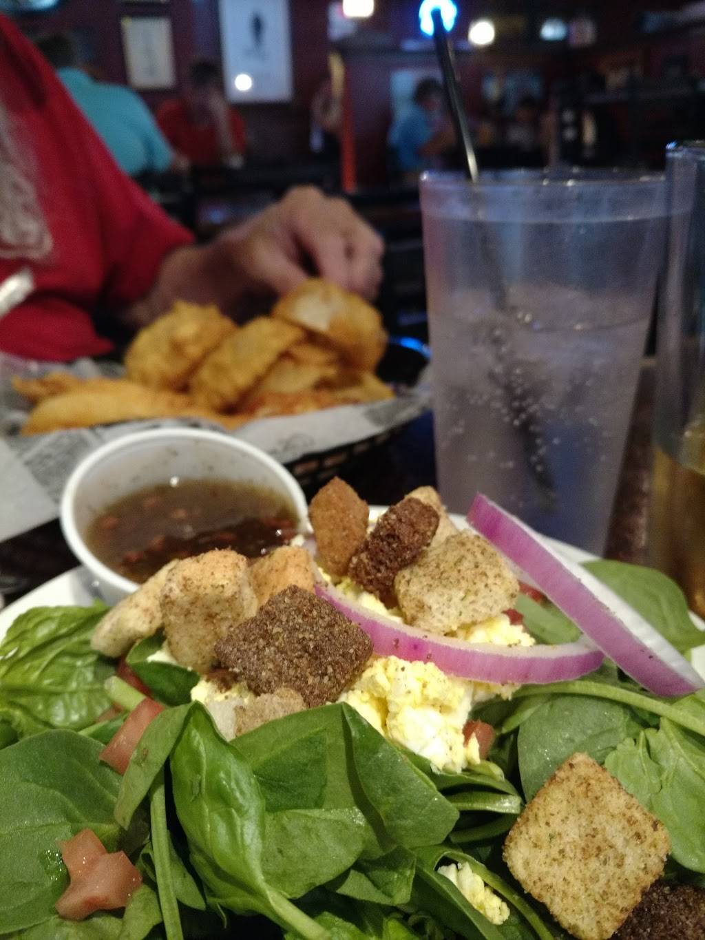 The Old Bag of Nails Pub | restaurant | 66 N Sandusky St, Delaware, OH 43015, USA | 7403688083 OR +1 740-368-8083