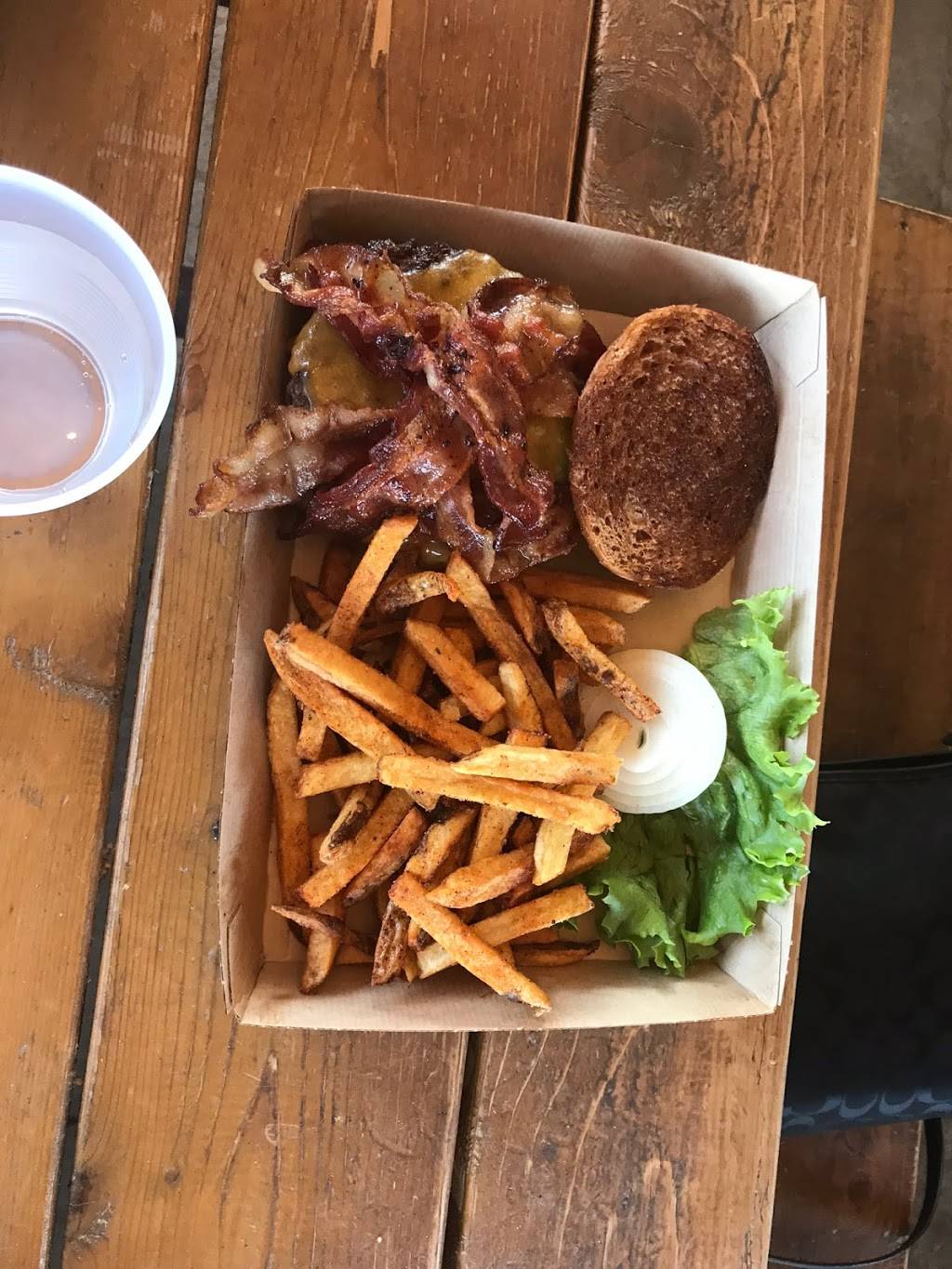 Twisted Root Burger Company | restaurant | 505 Houston St, Coppell, TX 75019, USA | 4692608292 OR +1 469-260-8292