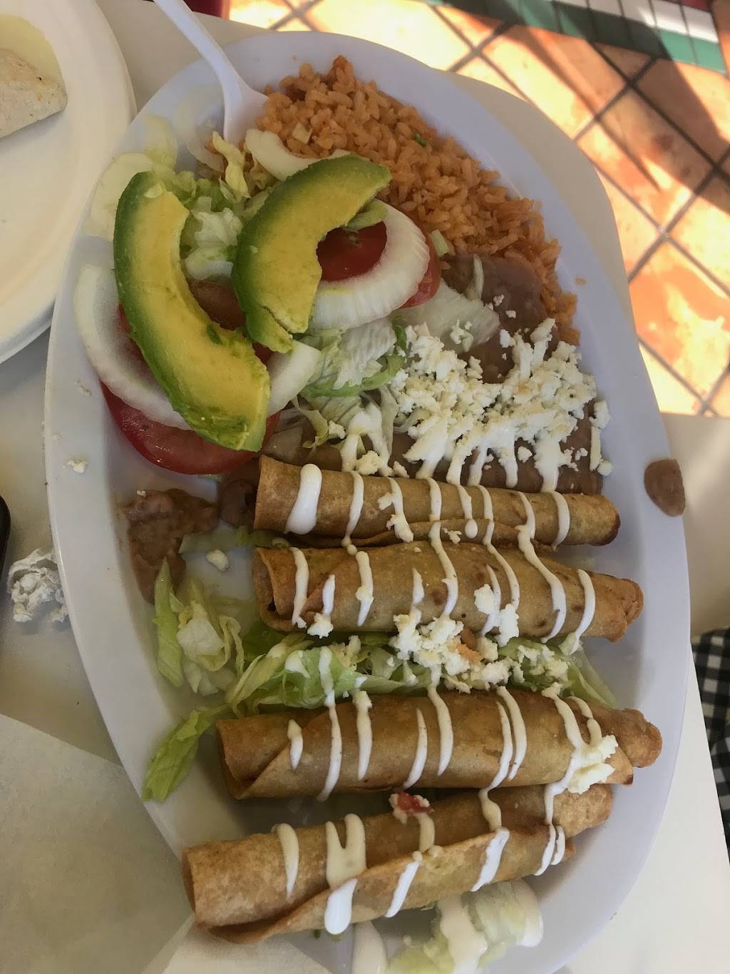 Araujos Mexican Grill - El Paisa | restaurant | 1720 Story Rd Suite 20, San Jose, CA 95122, USA | 4082724255 OR +1 408-272-4255