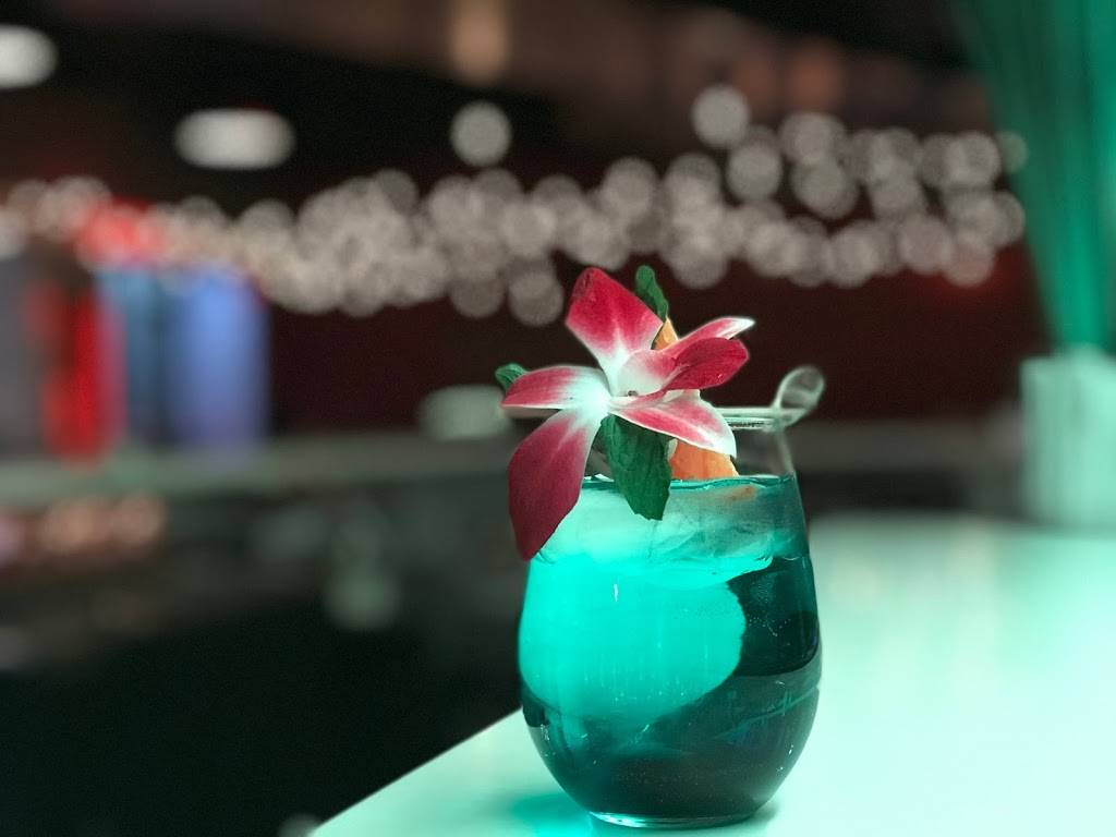 Rocky Point Restaurant & Bar | restaurant | 5310 E High St #100, Phoenix, AZ 85054, USA | 4805138673 OR +1 480-513-8673