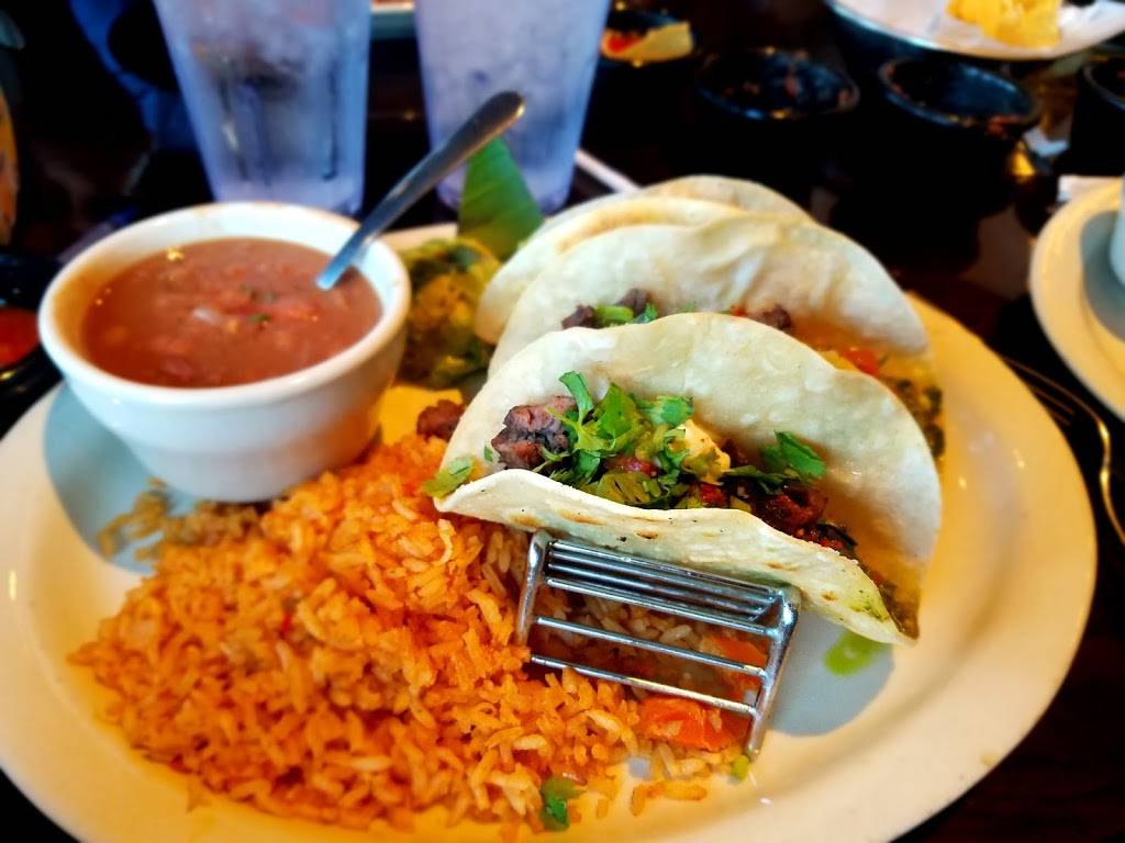 Cristinas | restaurant | 8300 Preston Rd #100, Plano, TX 75024, USA | 2146188230 OR +1 214-618-8230