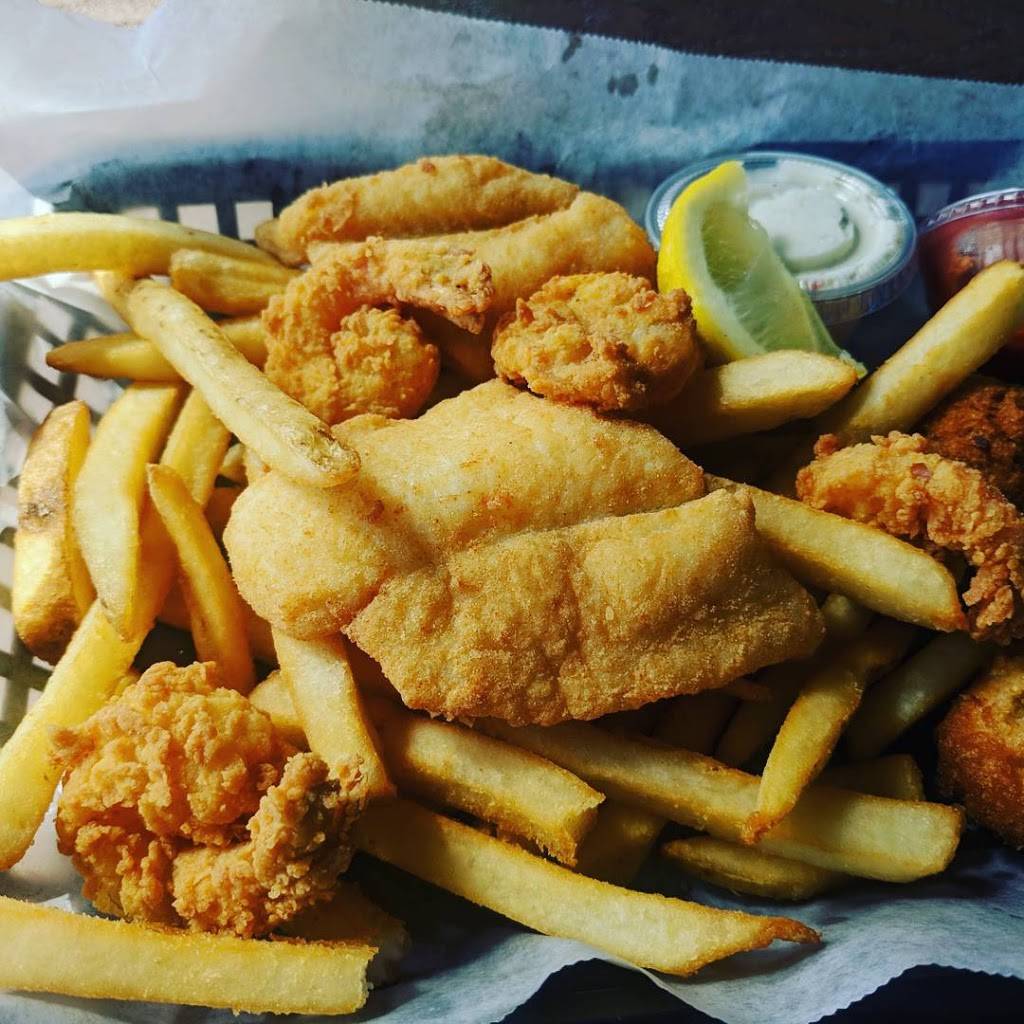 Crabby Joes Deck & Grill | restaurant | 3701 S Atlantic Ave, Daytona Beach Shores, FL 32118, USA | 3867883364 OR +1 386-788-3364