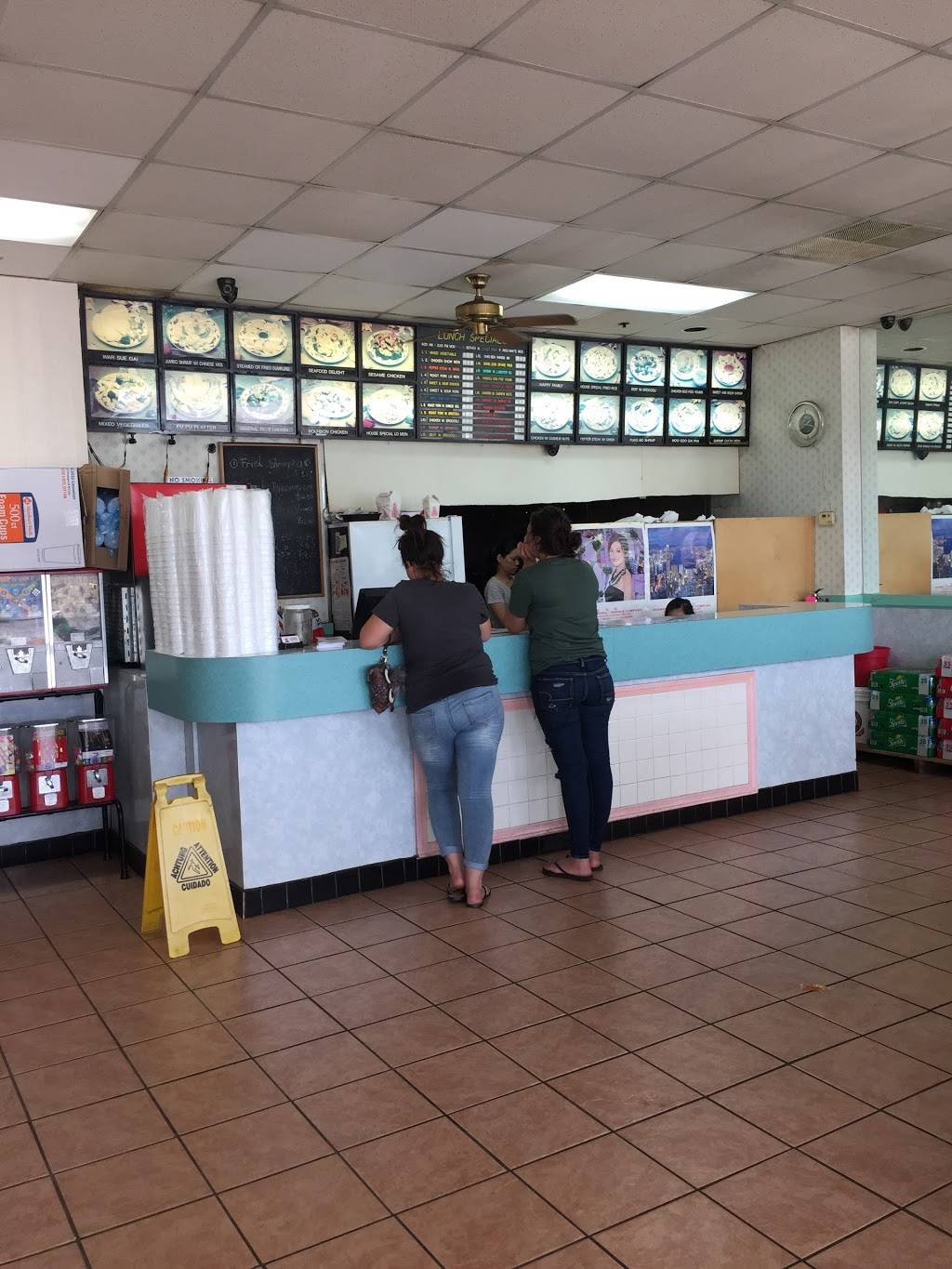 Chong Garden | restaurant | 10341 Dixie Hwy, Louisville, KY 40272, USA | 5029351628 OR +1 502-935-1628