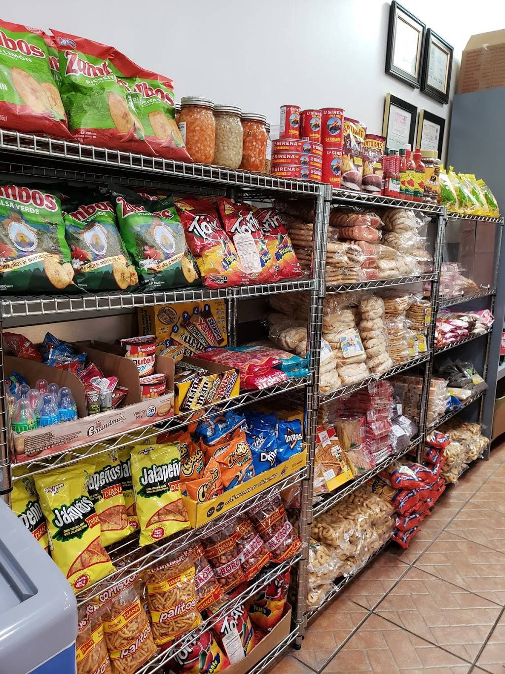 Delicias De Nicaragua | restaurant | 6900 W 32nd Ave, Hialeah, FL 33018, USA | 3058214389 OR +1 305-821-4389