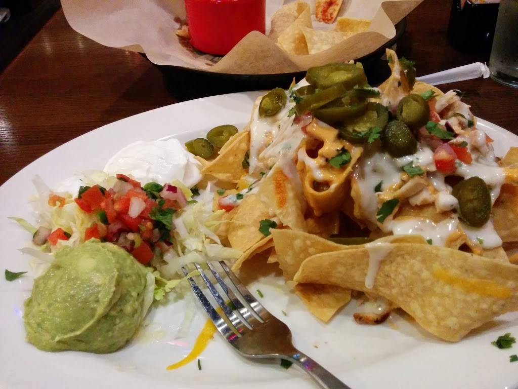 TGI Fridays | restaurant | 4701 Firestone Blvd, South Gate, CA 90280, USA | 3235662979 OR +1 323-566-2979