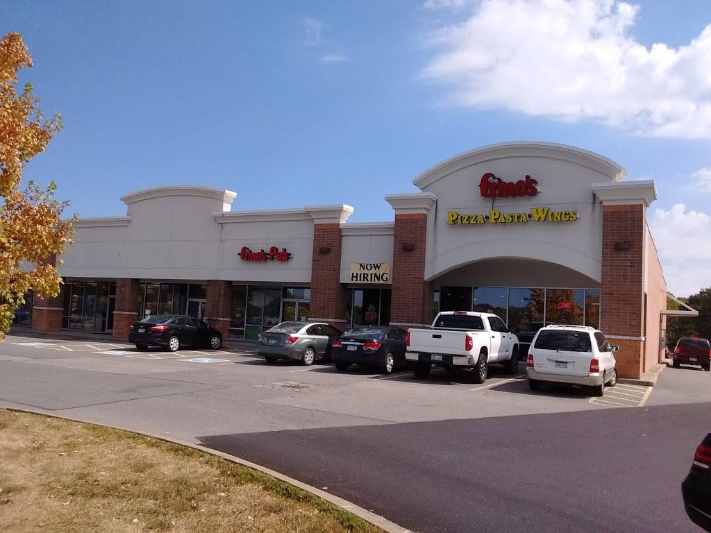 Ginos Pizza & Spaghetti House | meal delivery | 86 Fayette Town Center, Fayetteville, WV 25840, USA | 3045742604 OR +1 304-574-2604