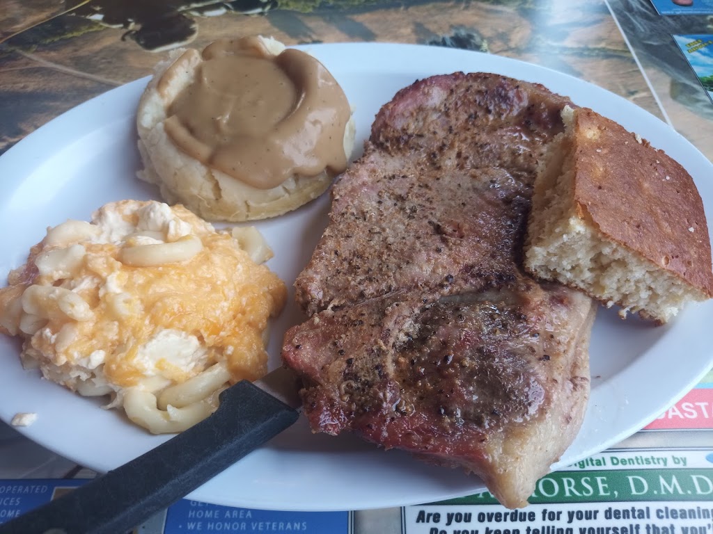 Big Mamas Country Cooking | restaurant | 620 W Beach Dr, Panama City, FL 32401, USA | 8507846009 OR +1 850-784-6009