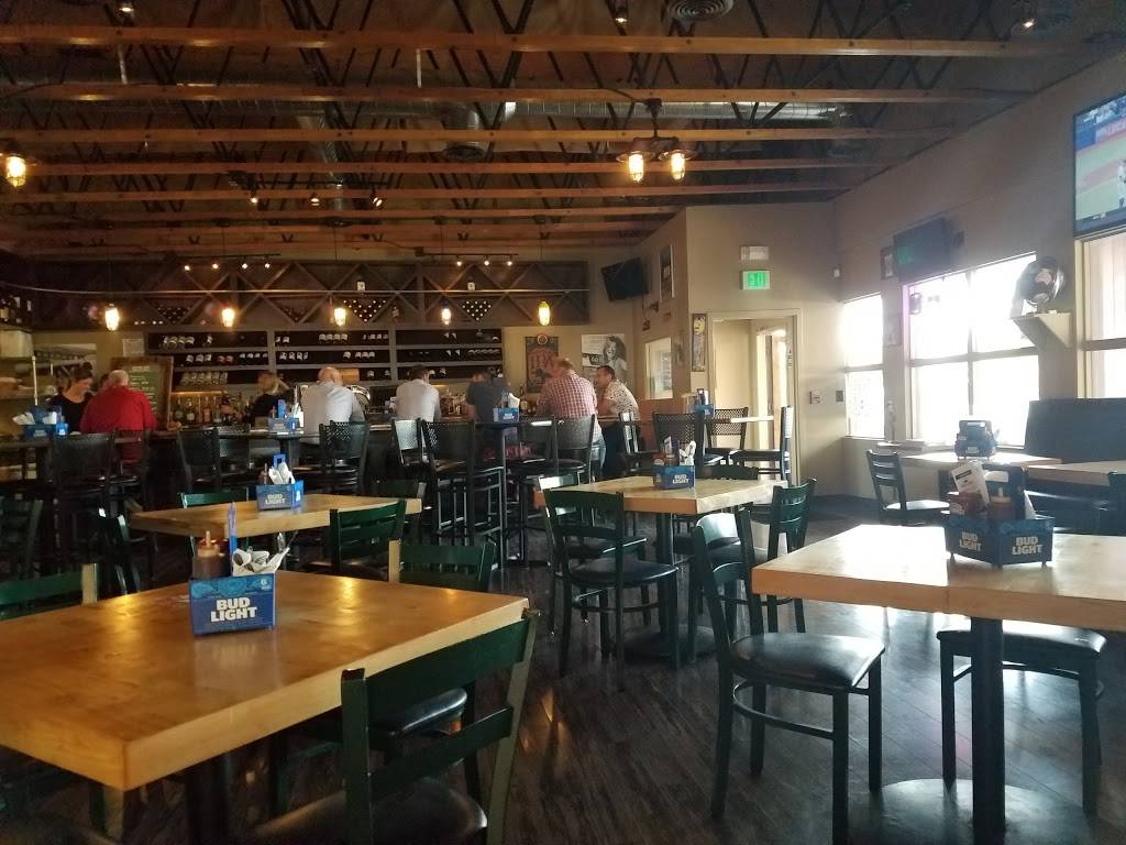 Genesee Pub and BBQ | restaurant | 25948 Genesee Trail Rd, Golden, CO 80401, USA | 7202429803 OR +1 720-242-9803