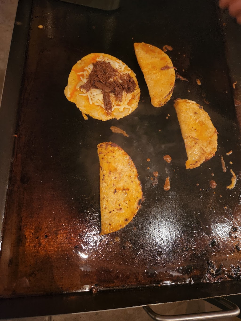 Quesabirrias TIA NENE | restaurant | 2206 W Tonto St, Phoenix, AZ 85009, USA | 6025768866 OR +1 602-576-8866