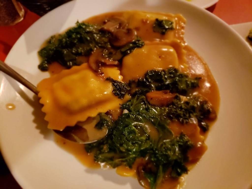 Mama Dimatteos | restaurant | 34 Kennebec Pl, Bar Harbor, ME 04609, USA | 2072883666 OR +1 207-288-3666