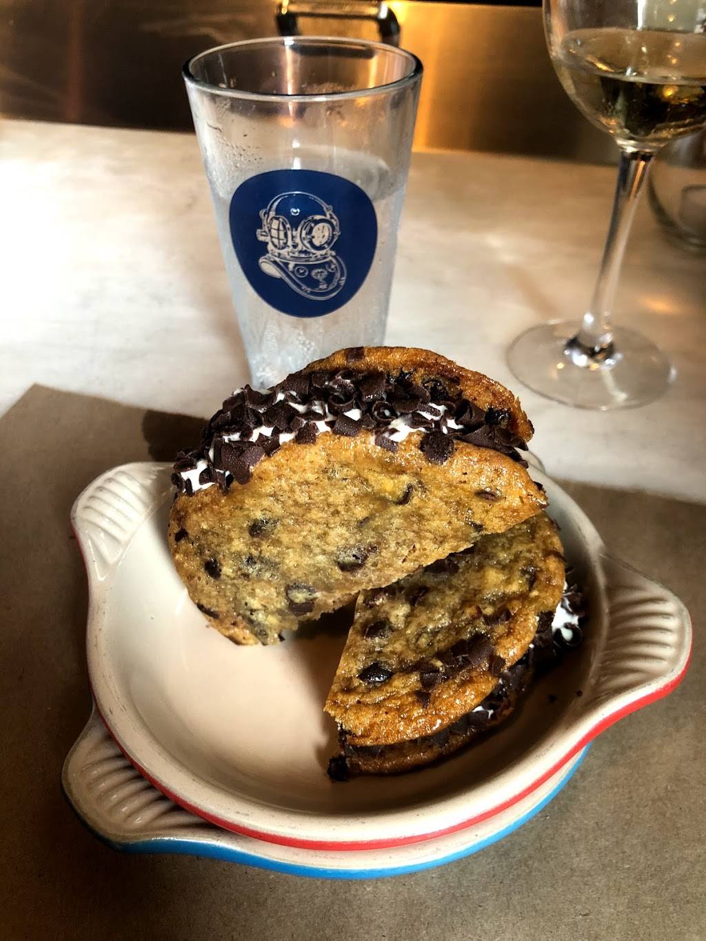 167 Raw | restaurant | 289 E Bay St, Charleston, SC 29401, USA | 8435794997 OR +1 843-579-4997