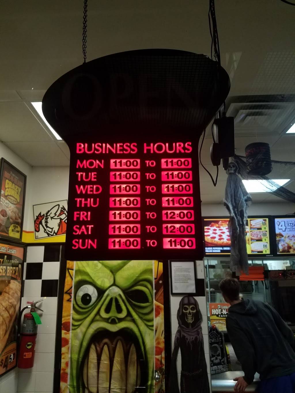 Little Caesars Pizza | meal takeaway | 300 Wyckoff Ave, Brooklyn, NY 11237, USA | 7184180307 OR +1 718-418-0307