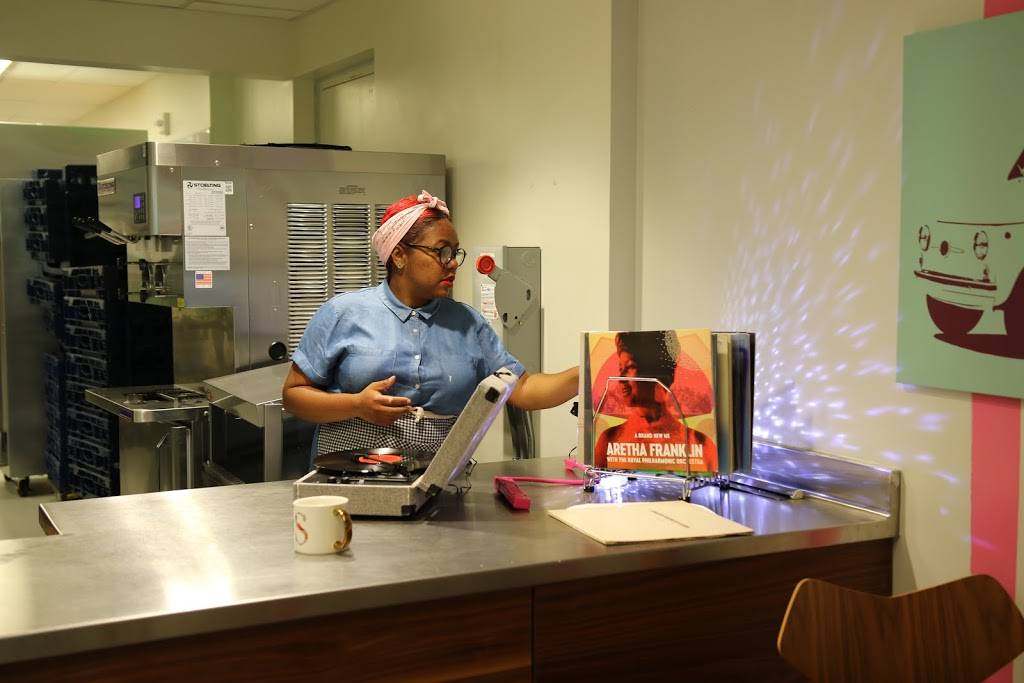 Pinky and Reds | restaurant | 2495 Bancroft Way, ASUC, Student Union, Berkeley, CA 94720, USA | 5106644355 OR +1 510-664-4355