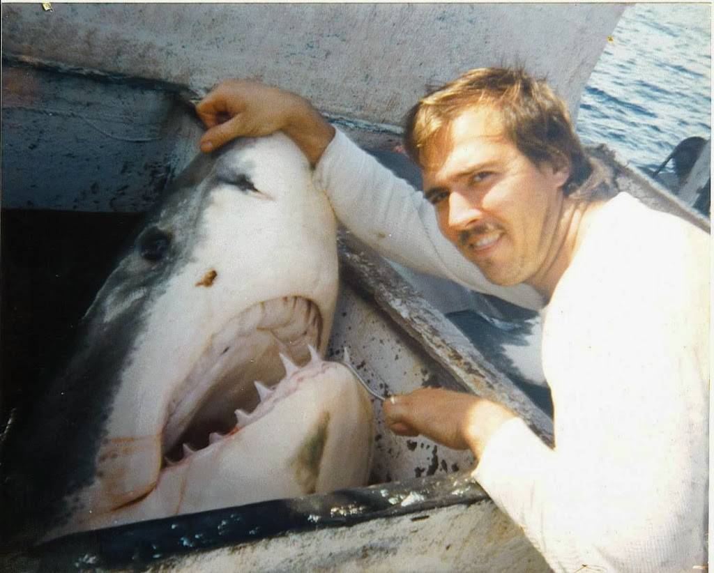 Lighthouse Seafood | restaurant | 101 N Country Club Rd, Lake Mary, FL 32746, USA | 4073302425 OR +1 407-330-2425