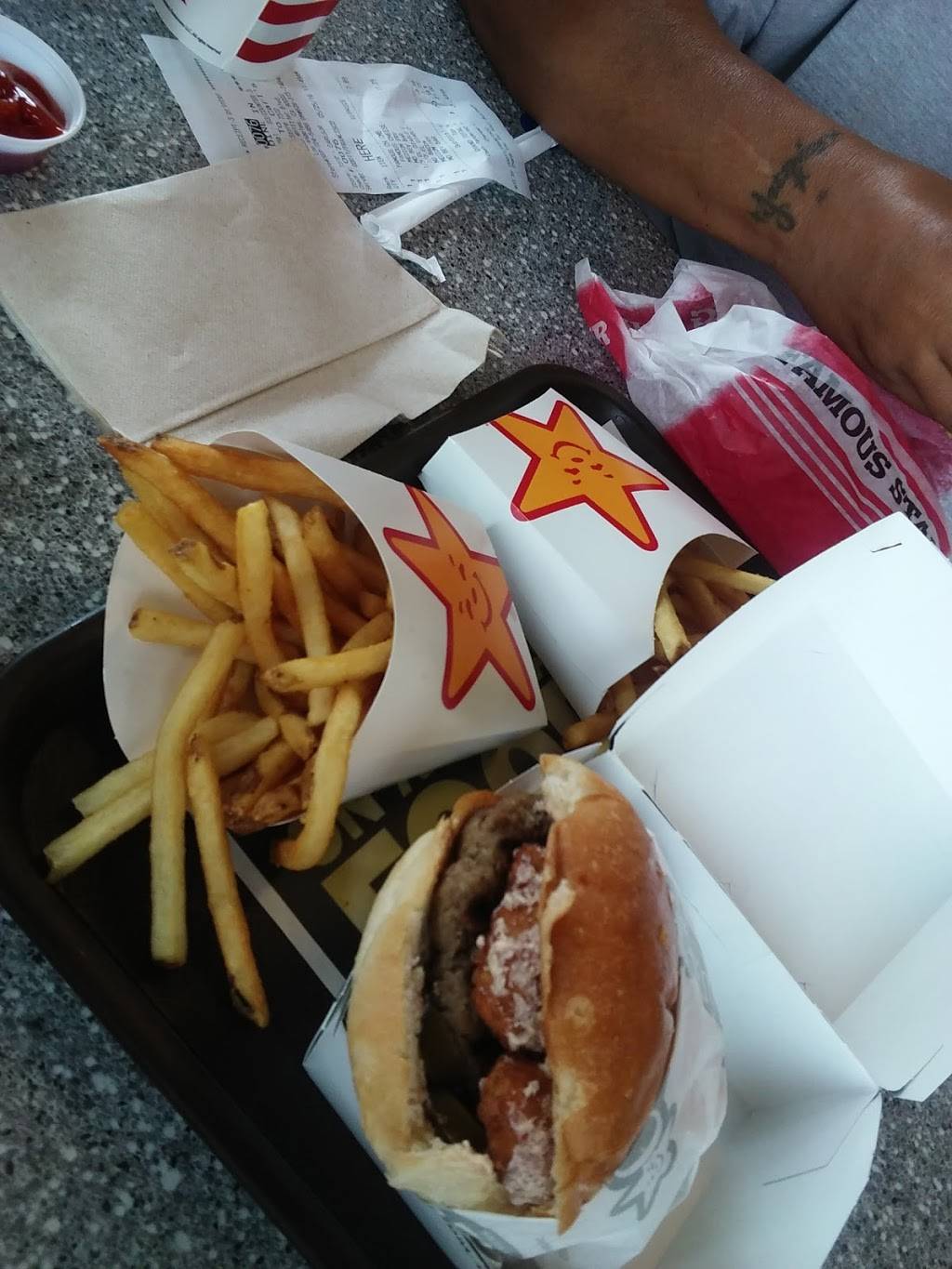 Carls Jr. | restaurant | 5633 Whittier Blvd, Los Angeles, CA 90022, USA | 3237245488 OR +1 323-724-5488