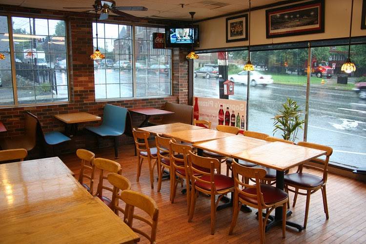 Sopranos Pizzeria | restaurant | 23 Main St, Nashua, NH 03064, USA | 6038800443 OR +1 603-880-0443