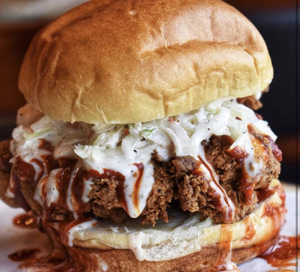 Wing bros | restaurant | 24735 W Warren Ave, Dearborn Heights, MI 48127, USA | 3133952924 OR +1 313-395-2924