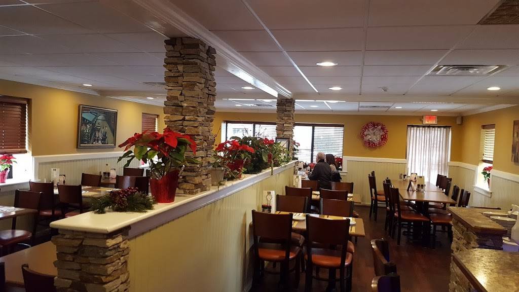 Fazios Ristorante & Pizzeria | restaurant | 162 Shaker Rd, East Longmeadow, MA 01028, USA | 4135252735 OR +1 413-525-2735