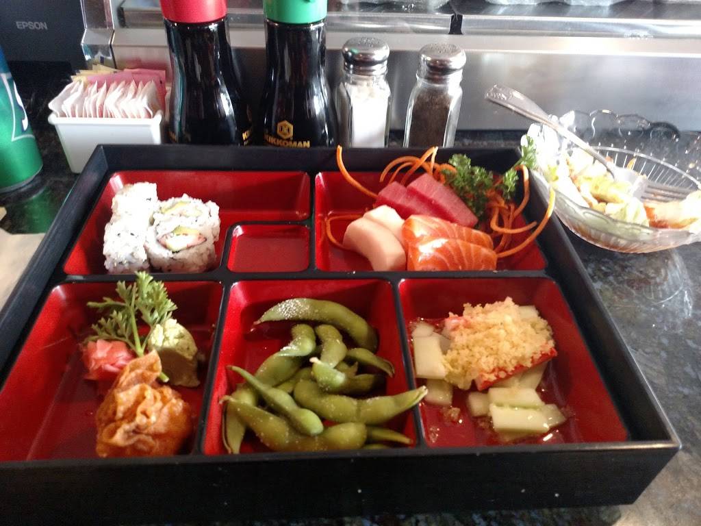 Tataki Asian Bistro | restaurant | 4595 N University Dr, Lauderhill, FL 33351, USA | 9545721998 OR +1 954-572-1998