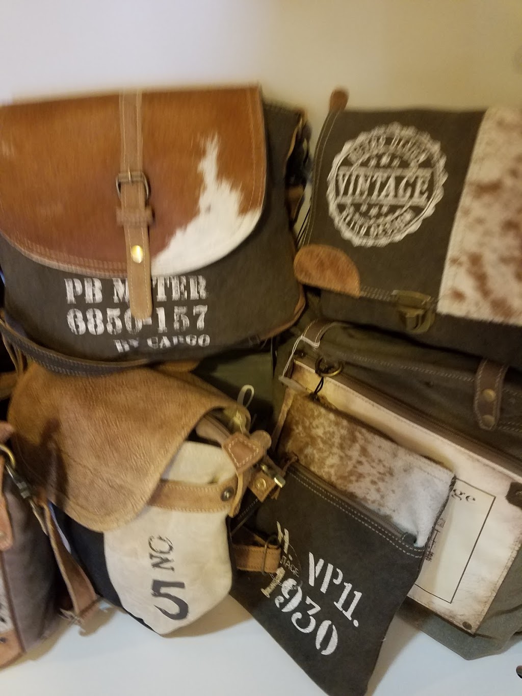 Go Gourmet Grocery | restaurant | 212 W Main St, Drakesville, IA 52552, USA | 6417223140 OR +1 641-722-3140