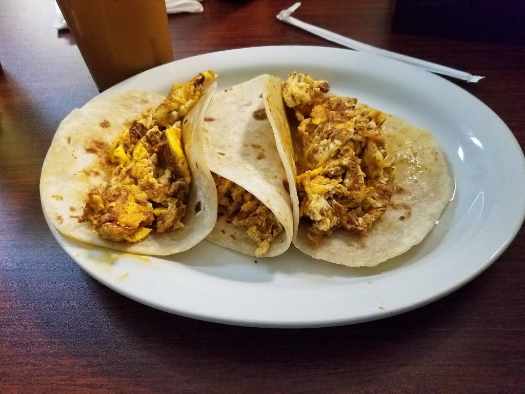 Dona Chela Restaurant | restaurant | 3738 Broadway St, Houston, TX 77017, USA | 7136445544 OR +1 713-644-5544