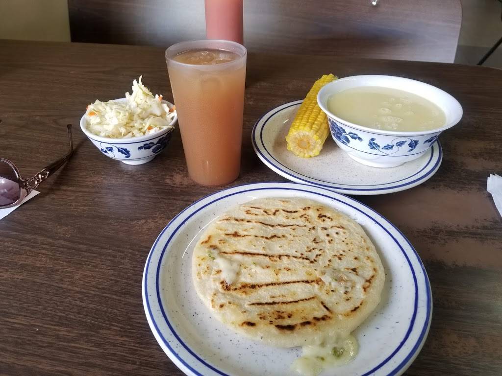 Los Molcajetes | restaurant | 1800 W 8th St, Los Angeles, CA 90057, USA | 2133888994 OR +1 213-388-8994