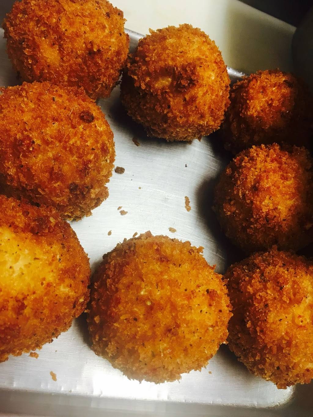 EmpanadaVille | meal takeaway | 374 Neighborhood Rd, Mastic Beach, NY 11951, USA | 6313993526 OR +1 631-399-3526